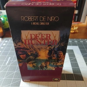 Vintage 1978 Academy Award Winner The Deer Hunter (2 VHS Tape Box Set) Deniro - Picture 1 of 6