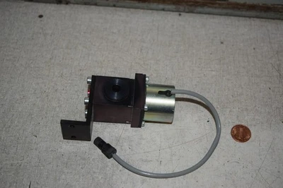 KUHNKE D34BOR-F-DS9420 Laser Shutter Rotary Magnet Solenoid - Image 1 of 4