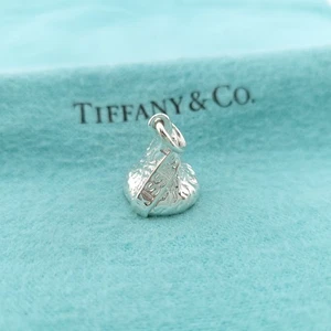 Ciondolo Tiffany & Co. argento sterling pesante bacio Hershey - Foto 1 di 7
