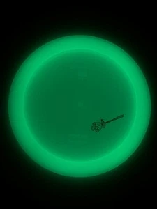 New Discmania Active Glow Premium Majesty Distance Driver 13/5/-2/2 Disc Golf - Picture 1 of 5