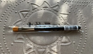 MAC 195 Concealer Brush New in Sleeve - Picture 1 of 2