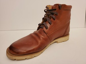 sapato caterpillar marrom pull up