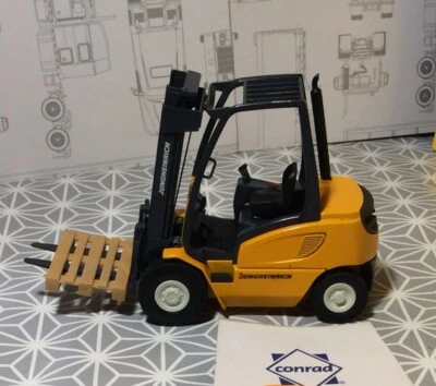Conrad Gabelstapler in Maßstab 1:25. - Bild 1 von 4