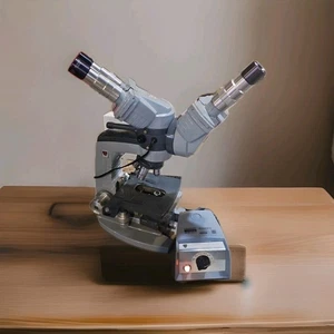 American Optical Series 10 with a dual head. - Picture 1 of 10