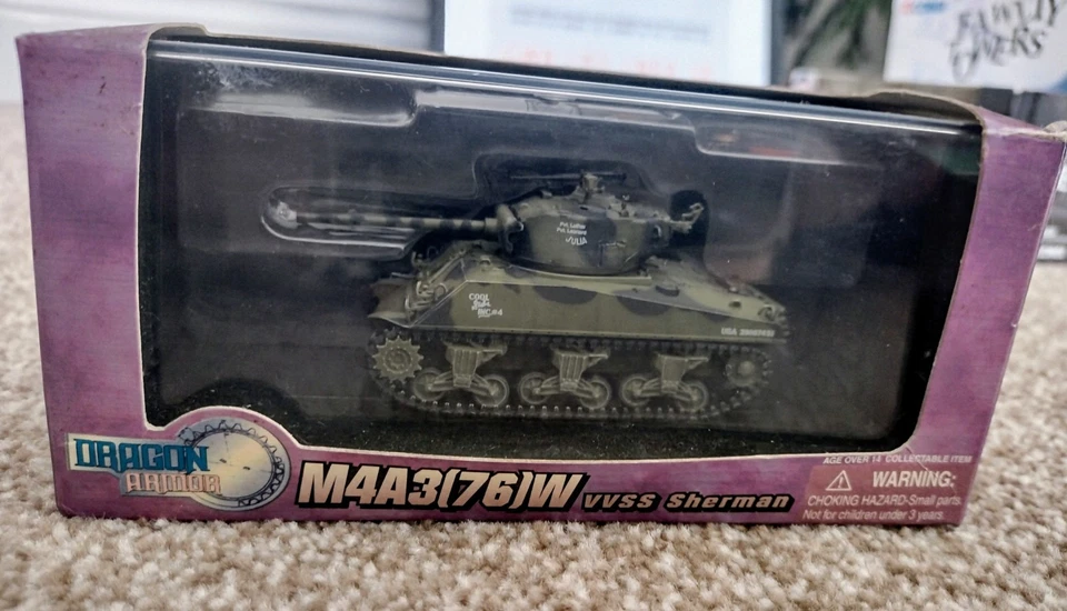 1/72 DRAGON ARMOR AMERICAN  sherman m4a3e8 WW2 TANK 60298, Ex - Image 1 of 4