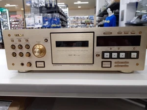 TEAC V-6030S Stereo Cassette Deck Hi-Fi Audio Player Recorder w/ Remote JUNK - Picture 1 of 9