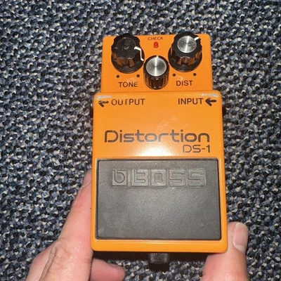 BOSS DISTORTION DS-1 PEDAL - Image 1 of 4