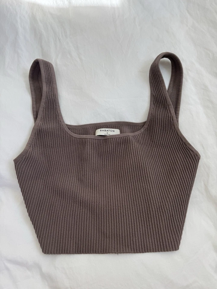 Camiseta sin mangas Aritzia Babaton marrón esculpida tejida acanalada cuello cuadrado talla S Foto 1 de 4