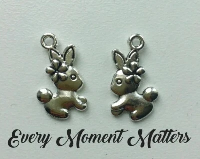 EVERY MOMENT MATTERS 10 x Tibetan Silver RABBIT EASTER BUNNY RABBIT WITH FLOWER 19mm Charms
