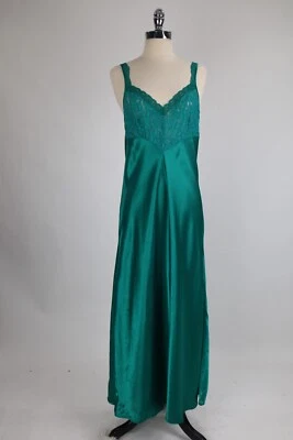 Camisón largo de encaje verde esmeralda Morgan Taylor años 80 de colección Negligee Peignoir M Foto 1 de 4