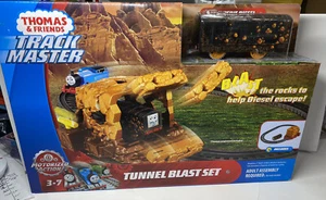 Trackmaster Thomas & seine Freunde Tunnel Blast Set Fisher Price Zug Spielset Spielzeug Kind - Bild 1 von 3
