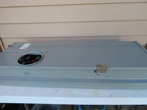 Leviton LP320-SR 30 Space Outdoor All-in-one Meter Load Center Combo 200A - Picture 1 of 13