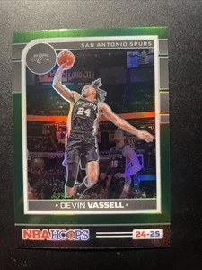 24-25 Panini Hoops Basketball #85 Devin Vassell Green Parallel - Picture 1 of 3