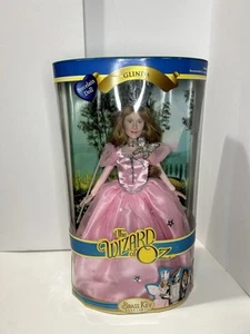 Llave de latón recuerdos Glinda La Bruja Buena Mago de Oz 14" muñeca 2005 LEER - Imagen 1 de 8