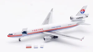 Modelos 1:400 HX CHINA EAST McDonnell MD-11 B-2174 Diecast Jet Modelo Puerta Abierta - Imagen 1 de 22