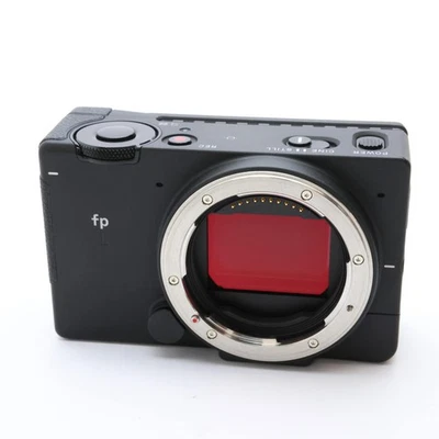 Sigma fp L 61MP Full-Frame Mirrorless Camera Body -Near Mint- #272 - Image 1 of 4