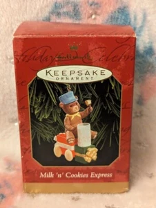 Hallmark Christmas Ornament Keepsake 1999 "Milk 'n' Cookies Express" Bear Train - Picture 1 of 1