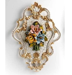 PIATTO TRAFORATO CON FIORI CERAMICA LAVORATA A MANO DECORO FOGLIA ORO E AVORIO - Picture 1 of 1