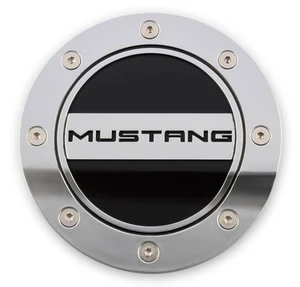 FR3Z-6640526-MS Drake Muscle Cars Comp Acero Inoxidable Combustible Puerta Mustang Script - Imagen 1 de 6