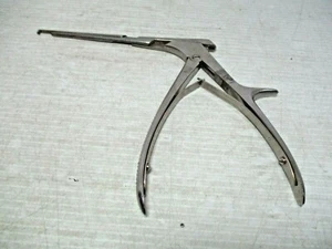 Codman 32 Laminektomie Kerrison Rongeur 53-1374 Made in Germany - Bild 1 von 12