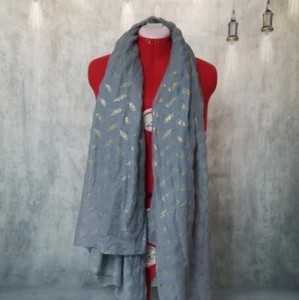 Grey gold silver feather lightweight xl scarf shoulder wrap - Picture 1 of 12
