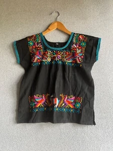 Mexican Artesian Blouse Womens Small Black Floral Hand Embroidered Oaxaca - Picture 1 of 6