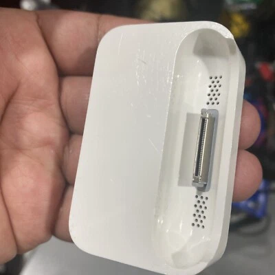 Apple IPhone 2G 1st Generation 30 Pin Dock Charging Stand Used Works - Image 1 of 4