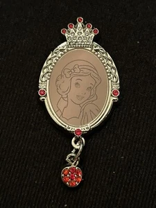 Disney Pin Trading HKDL Snow White Princess Jeweled Frame Dangle Pin - Picture 1 of 2