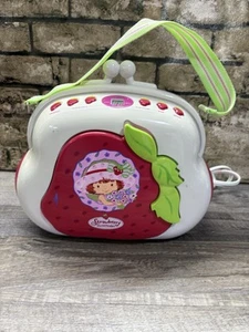 Vintage Strawberry Shortcake AM/FM Radio CD Player 2004 Y2K Sammlerstück Ghettoblaster - Bild 1 von 9