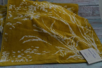 Christy ~ ARCE JAPONÉS ~ toalla de baño/mano BNWT amarillo mostaza y blanco Foto 1 de 4