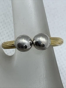 ELEGANT HANDMADE 18K Two Tone Gold DOUBLE BALL Ladies Textured Band Ring 1.3gr. - Picture 1 of 22