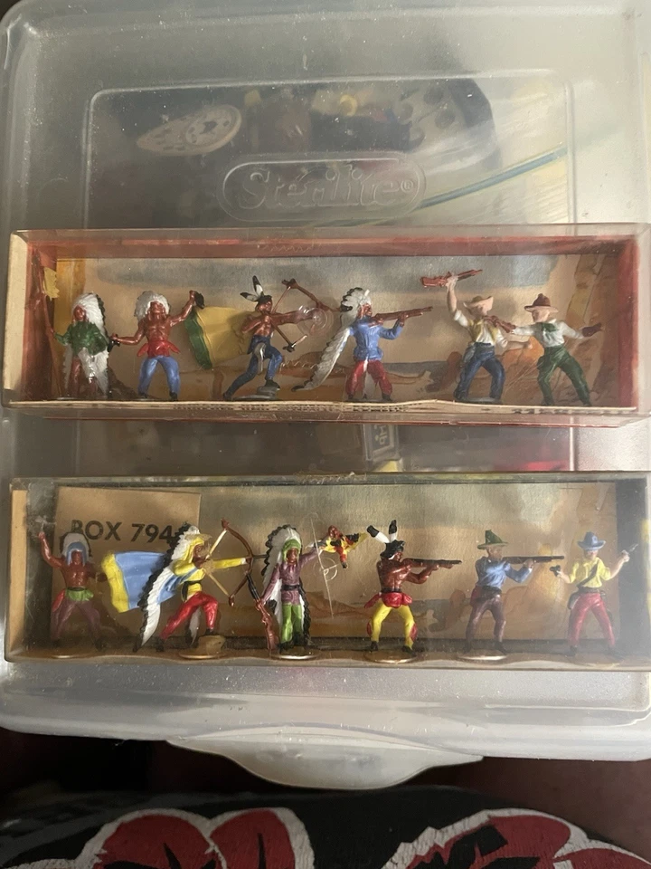 VINTAGE HO SCALE 1/87 MERTEN 794 788 NATIVE AMERICAN INDIAN FIGURES & COWBOYS BO - Image 1 of 4