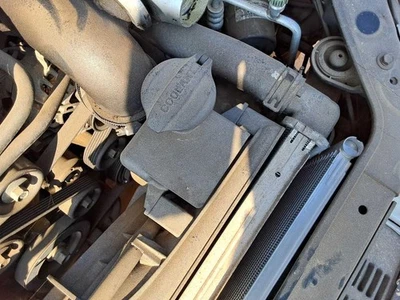 Coolant Reservoir Fits 11-16 EQUUS 5133015 Foto 1 de 4