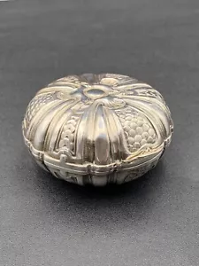 Antique 19th Century Printed Decor Circular Silver Box - Picture 1 of 13