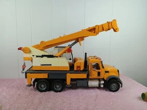 Bruder Mack Granite Liebherr Crane Truck 02818 Yellow 1:16 LTF 1045 Semi-Loader - Picture 1 of 12