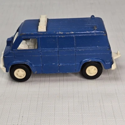 Vintage Tootsietoy Die-Cast Metal 4" Blue Police Van - Image 1 of 4