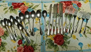 Juego de 23 cubiertos de acero inoxidable Oneida Mansfield Place - Imagen 1 de 6