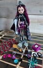 Ever After High Doll Raven Queen Legacy Day Plus Ever After High Accesories