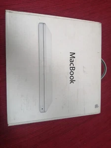 Apple MacBook A1181 MA255D/A 2GHz 512MB 60GB 13-inch Bus Mouse II M2706 PS2 - Bild 1 von 12
