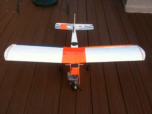 Vintage Carl Goldberg Eaglet 50 OS .25 motor - Picture 1 of 12