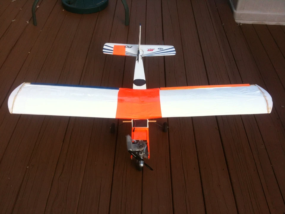 Vintage Carl Goldberg Eaglet 50 OS .25 motor - Image 1 of 4