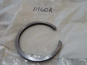 Harley Davidson Left Side Bearing Shim Retaining Ring P/N: 11160A - Foto 1 di 1