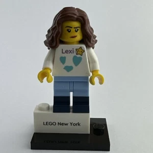 Lego Lexi New York Minifigur mit Basis Mädchen mit langen braunen Haaren - Bild 1 von 9