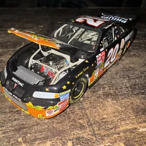 2002 Tomy Stewart Charlie Brown / In Search for the Great Pumpkin Pontiac 1/24 - Picture 1 of 6