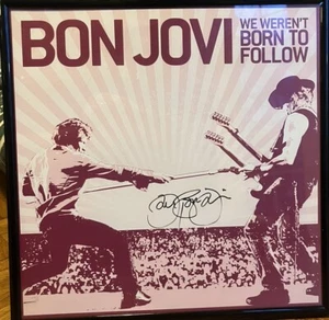 Jon Bon Jovi ~ Handsignierte Posterkarte "We were't born to follow" gerahmt - Bild 1 von 2