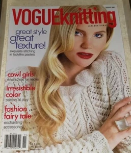 CZ1 VOGUE KNITTING MAGAZINE, HOLIDAY 2009 - Picture 1 of 12