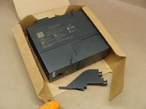 SIEMENS SIMATIC ET200M INTERFACE MODULE 6ES7153-4AA01-0XB0 - Picture 1 of 9