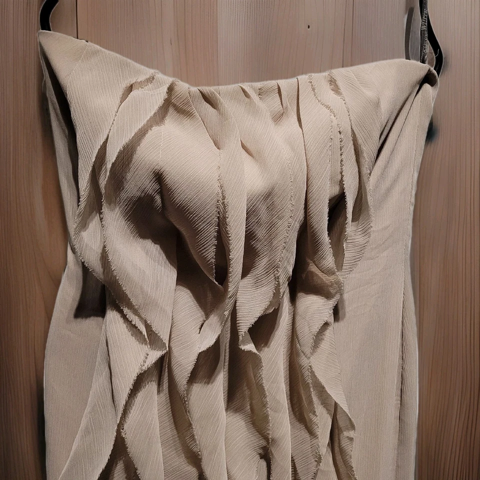 Vestido sin tirantes BLANCO de VERA WANG de gasa arrugada biscotti dama de honor graduación talla 6 Foto 1 de 4