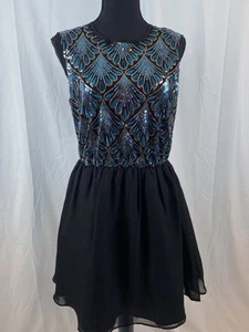 Mini Vestido Love Reign Juniors Talla 11 Negro Lentejuelas Corpiño Ajuste N Acampanado - Imagen 1 de 8