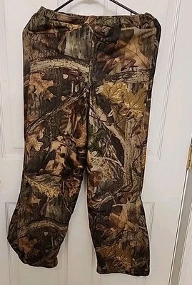 Kids Duck Hunting Pants, Camo Mad Dog Gear by Stearns, model #H989  Size Large - Image 1 of 4